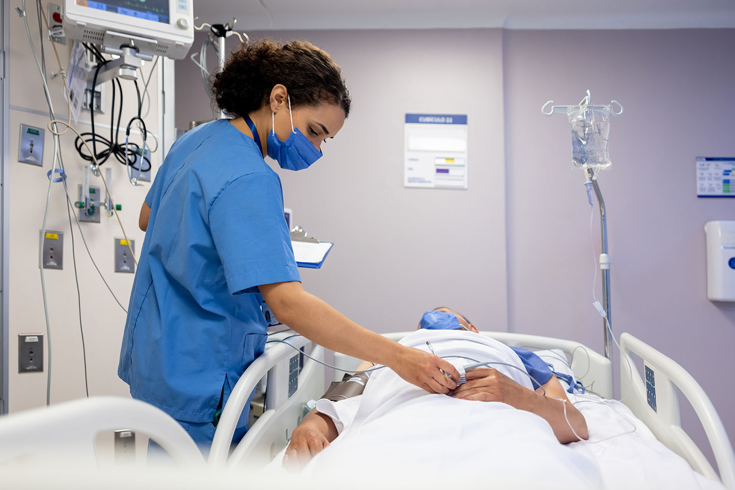 Gesundheits- und Krankenpfleger (m/w/d) für die herzchirurgische Intensivstation - Titelbild